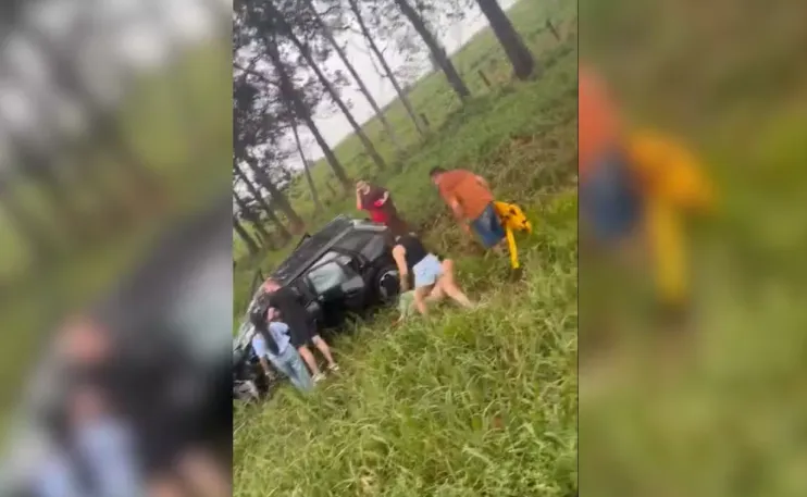 Acidente entre quatro veículos deixa dois mortos em rodovia de Urupês