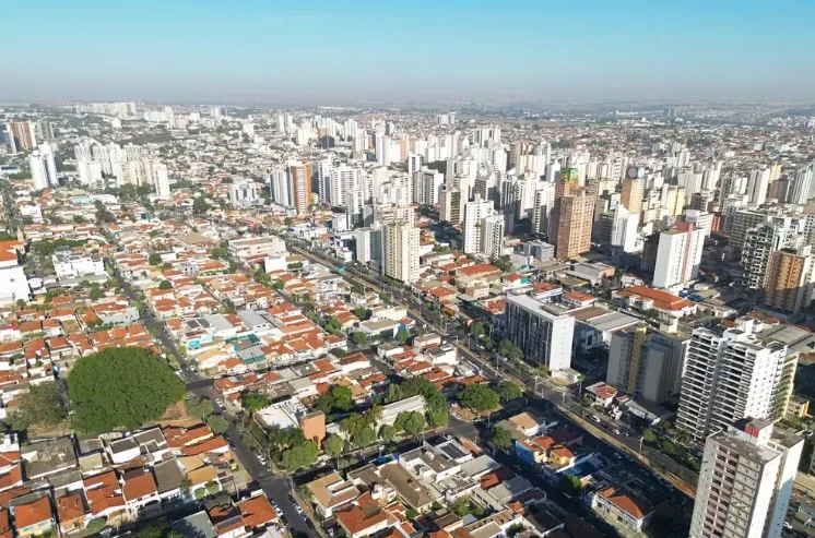 Feriado de Nossa Senhora de Aparecida: confira o que abre e o que fecha em Rio Preto e Araçatuba