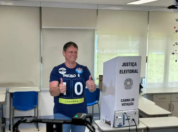 Tarcísio de Freitas, do Republicanos, é reeleito governador de São Paulo