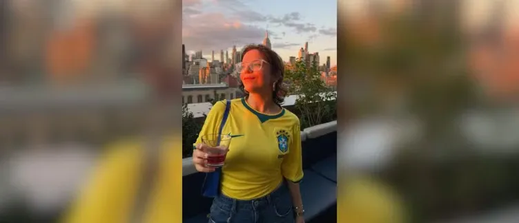 Brasileira que vive em Nova York vota pela 1ª vez nos EUA nas eleições de 2026: 'Me sentir conectada'